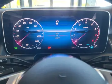 MERCEDES-BENZ GLC 200 4M AVANTGARDE PREMIUM  PANO AH…