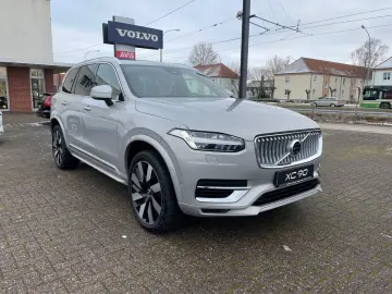 VOLVO XC90 T8 AWD Ultra Bright High- End Ausstattung