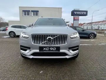 VOLVO XC90 T8 AWD Ultra Bright High- End Ausstattung