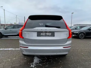 VOLVO XC90 T8 AWD Ultra Bright High- End Ausstattung