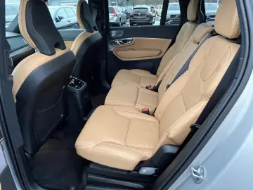 VOLVO XC90 T8 AWD Ultra Bright High- End Ausstattung