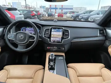 VOLVO XC90 T8 AWD Ultra Bright High- End Ausstattung