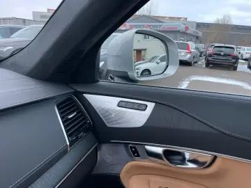 VOLVO XC90 T8 AWD Ultra Bright High- End Ausstattung
