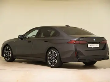 BMW 540 d xDrive M Sport Pro DrivAssPro Head-