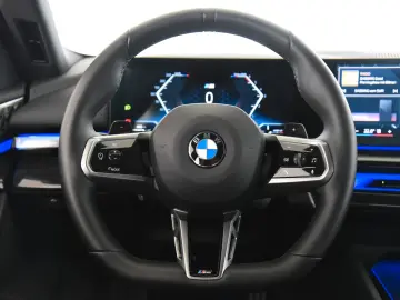 BMW 540 d xDrive M Sport Pro DrivAssPro Head-