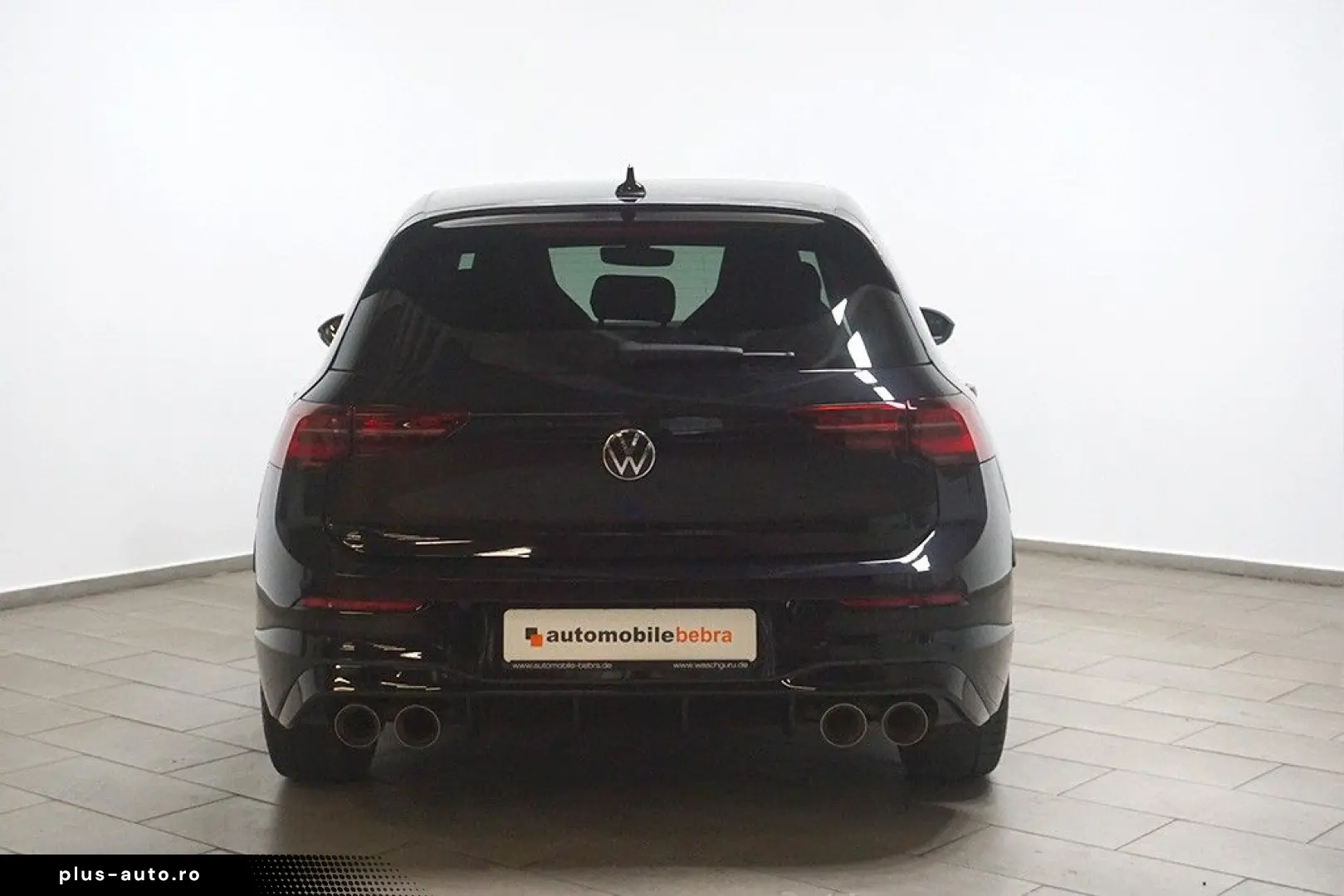 VW Golf 8 2.0TSI DSG R  20years  4M Pano Akrapovic