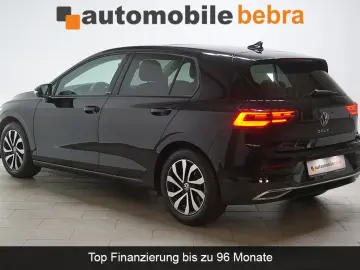 VW Golf 8 2.0TDI DSG Active Virtual AHK Pano Navi