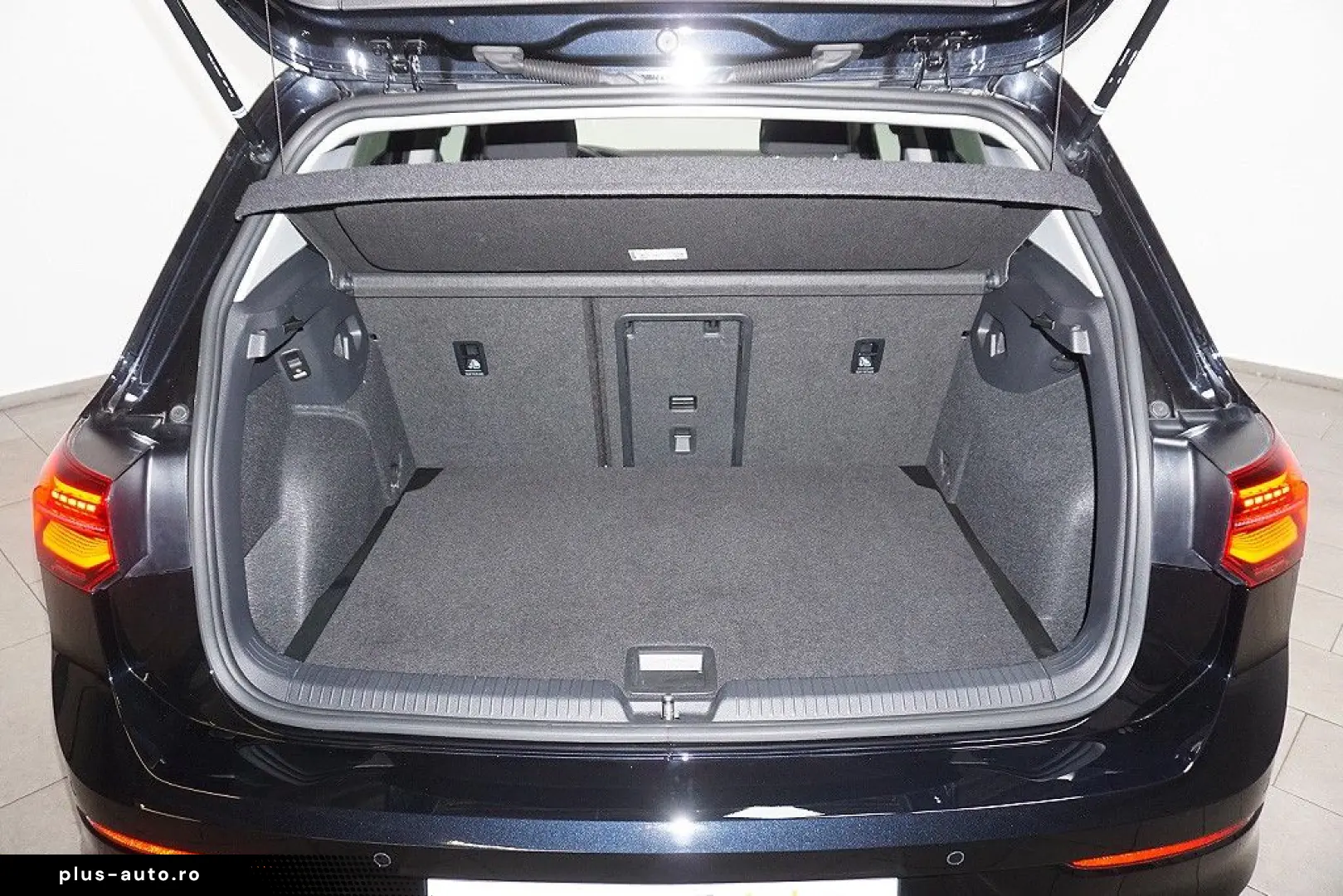 VOLKSWAGEN Golf 2022 — imagine 16