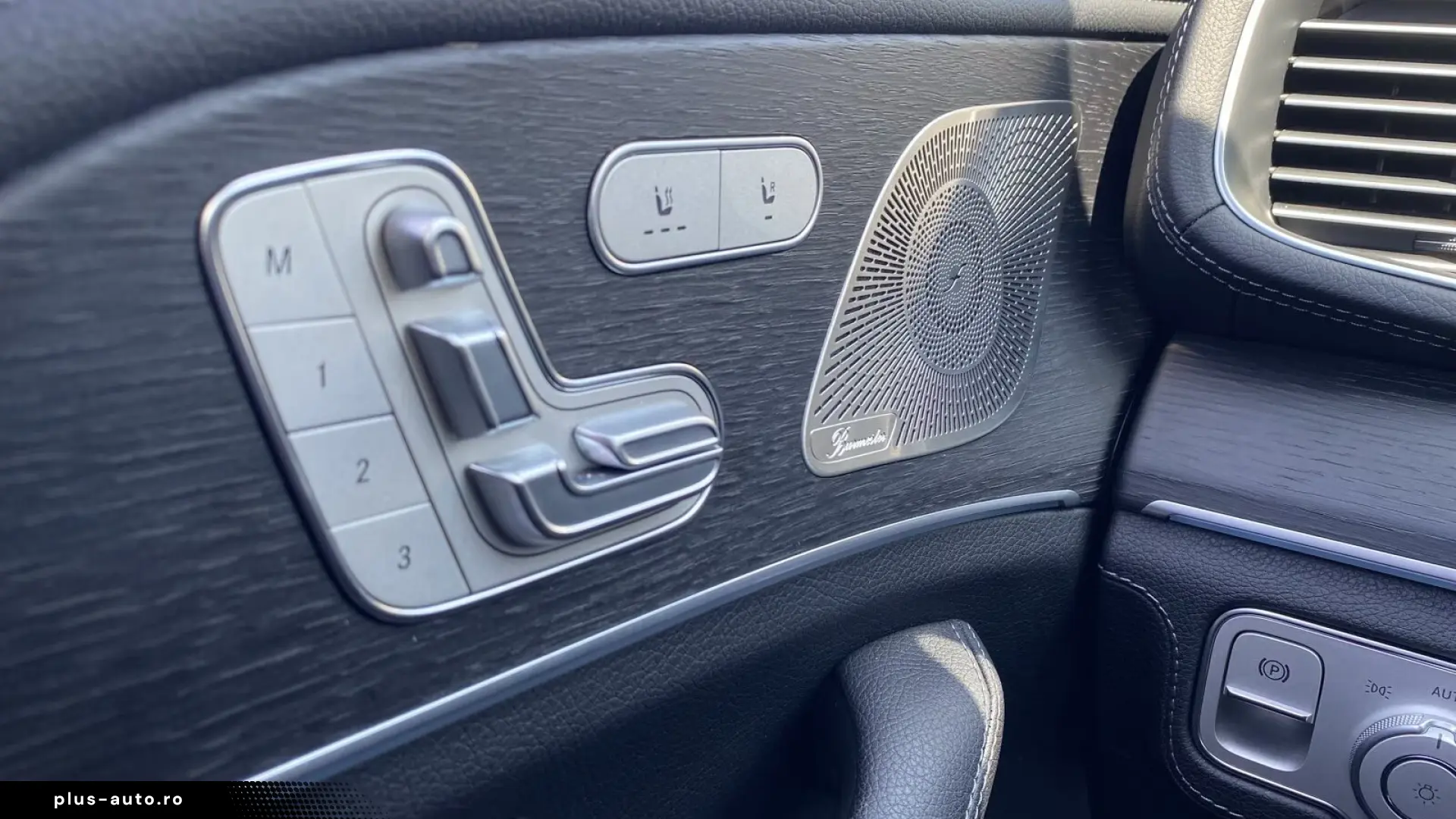 MERCEDES-BENZ GLE 2024 — imagine 10