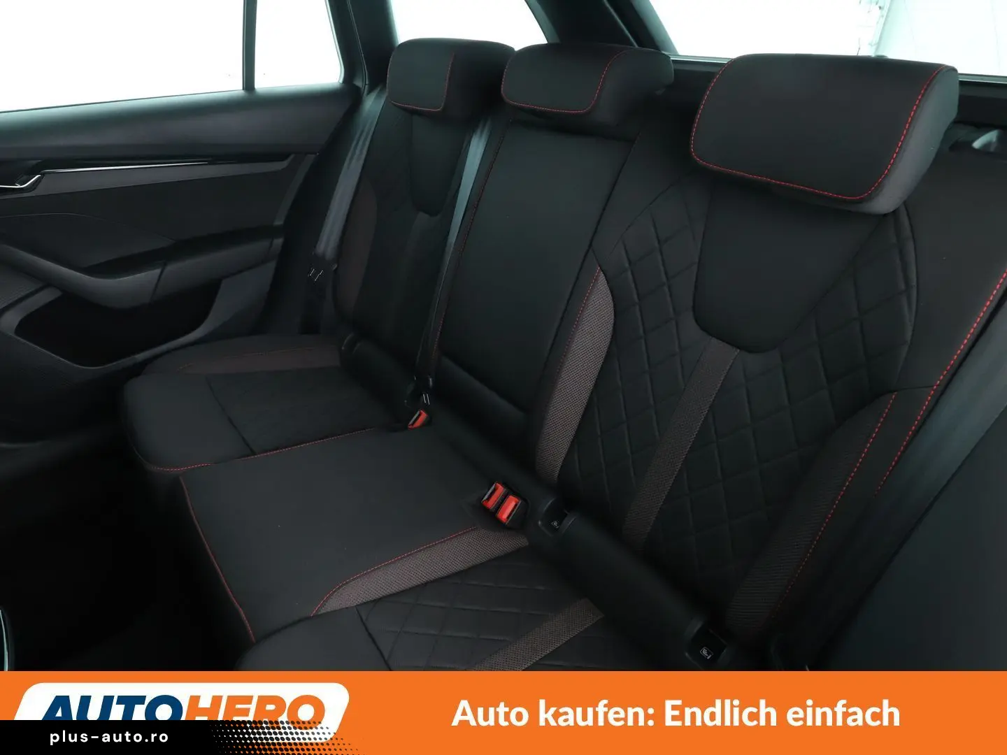 SKODA Octavia 2.0 TDI RS 4x4 Aut. NAV HUD ACC CAM AHK