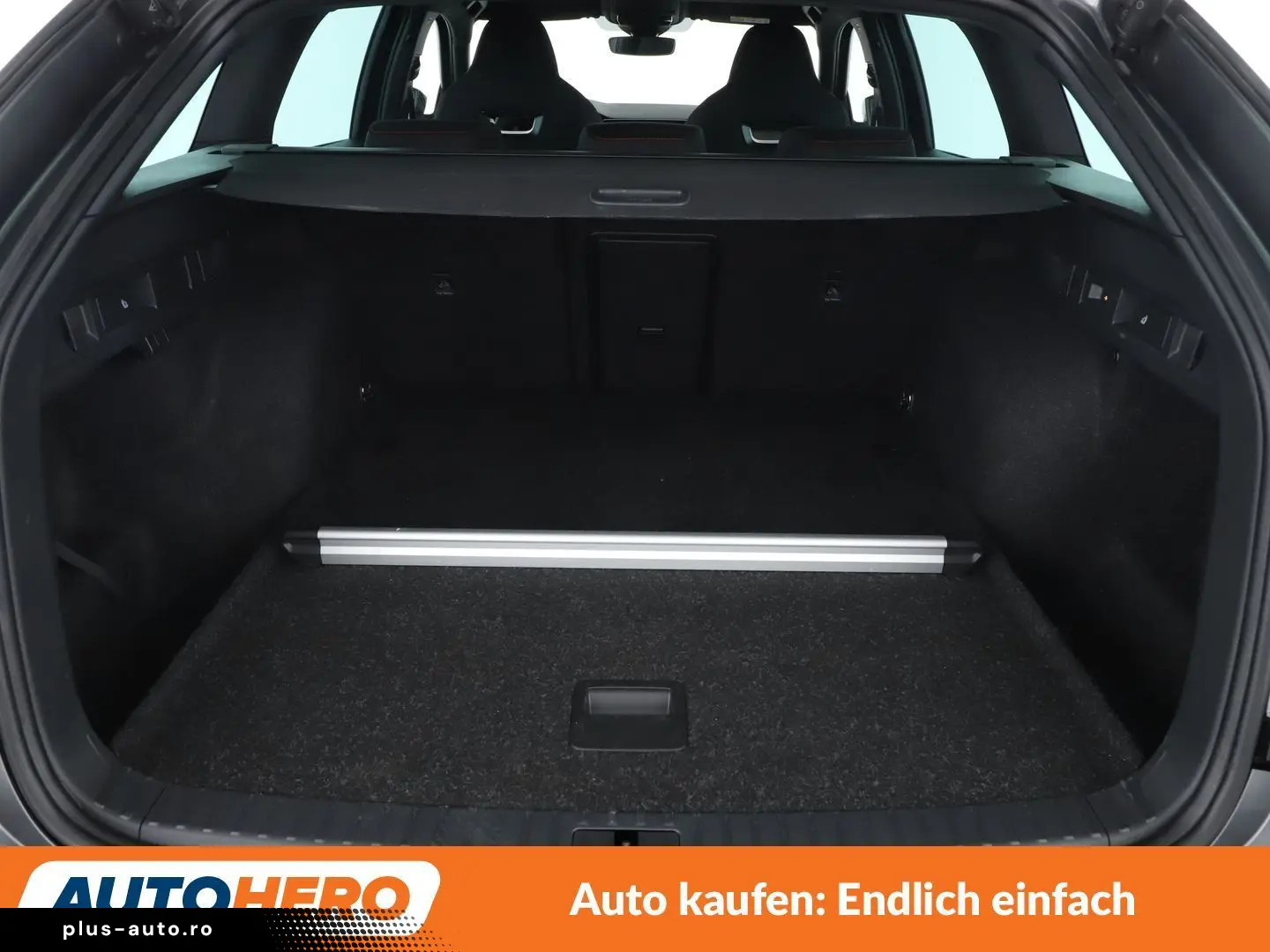SKODA Octavia 2.0 TDI RS 4x4 Aut. NAV HUD ACC CAM AHK