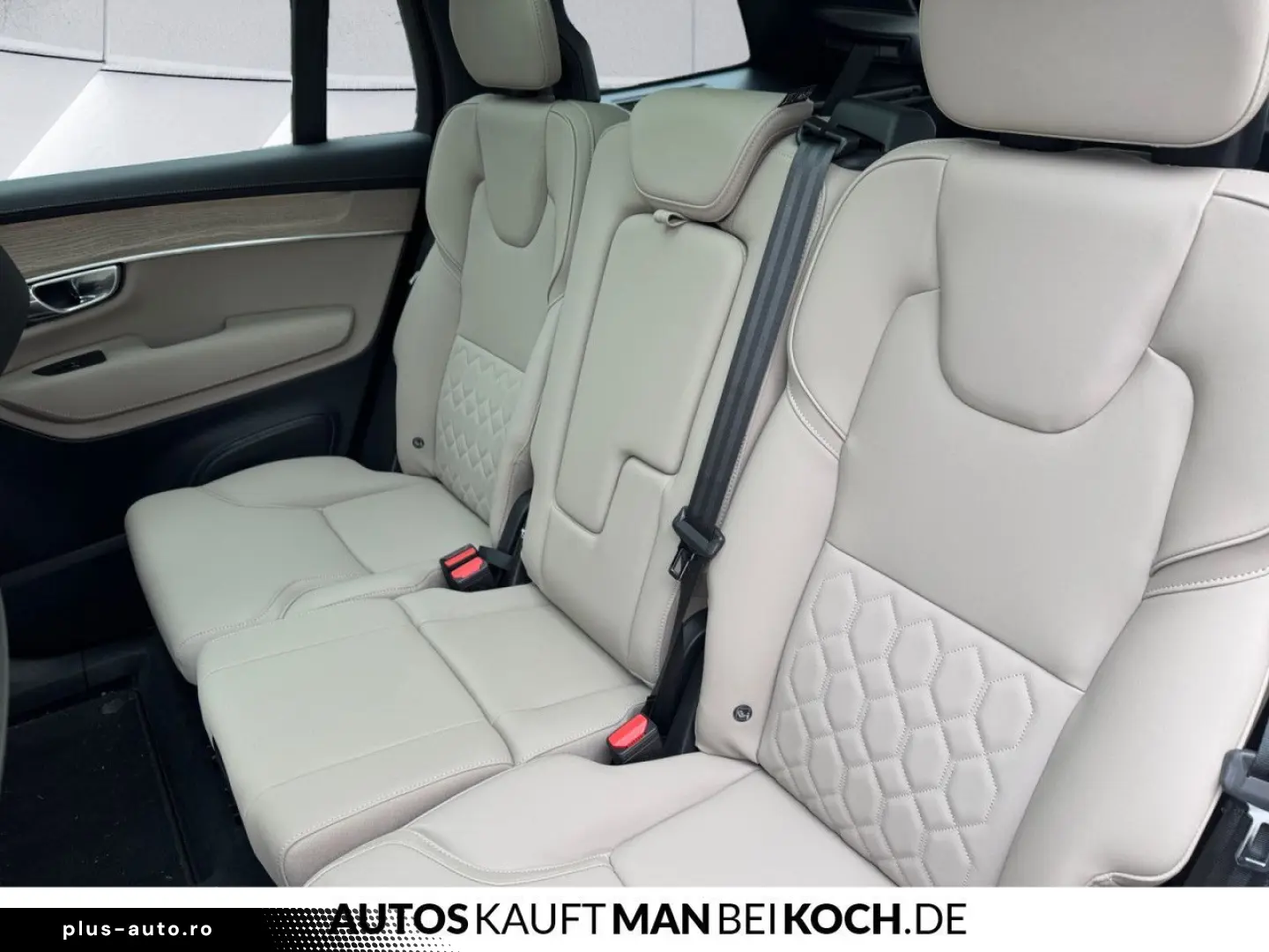 VOLVO XC90 T8 AWD Plug-in Hybrid Plus Dark