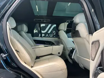 LAND ROVER Range Rover Autobiography