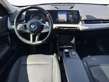 BMW X1 sDrive 18dA LivePlus LED Pano Kamera