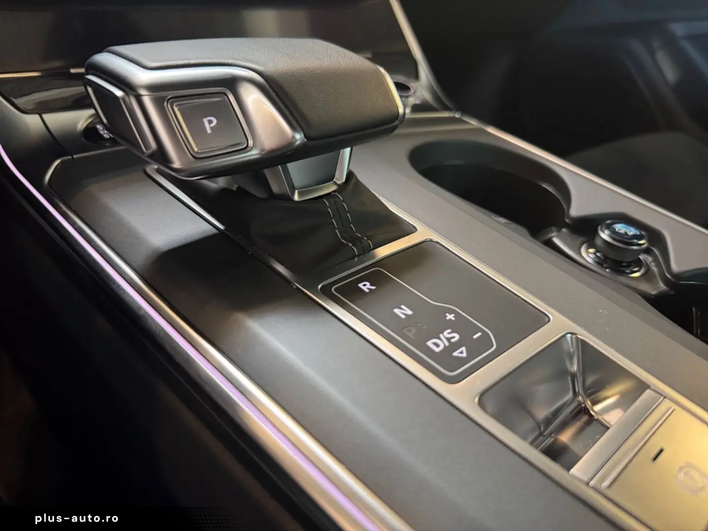 AUDI A6 45TFSI quattro S line ACC AHK Pano Matrix NAV