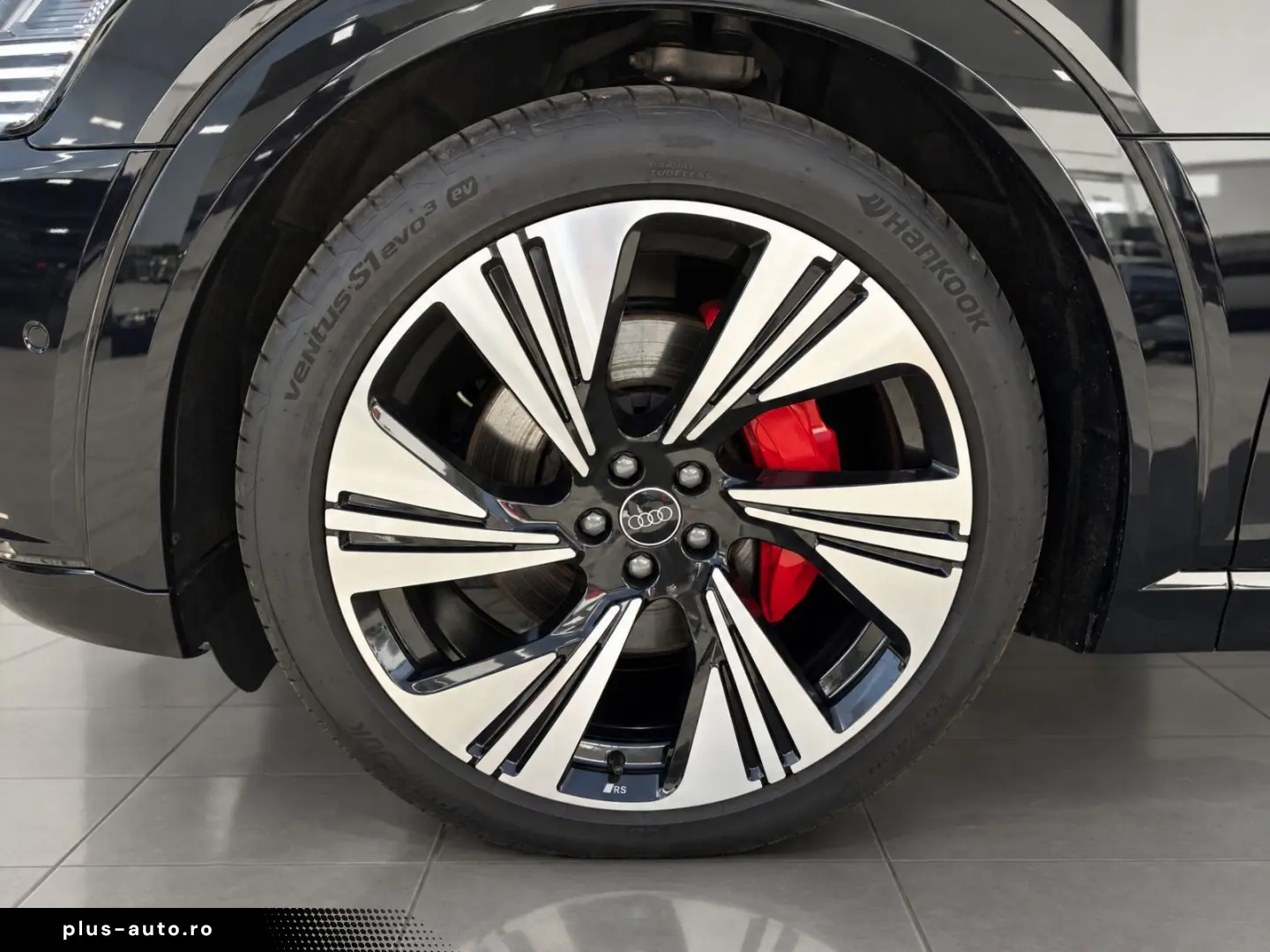 AUDI Q8 2023 — imagine 9
