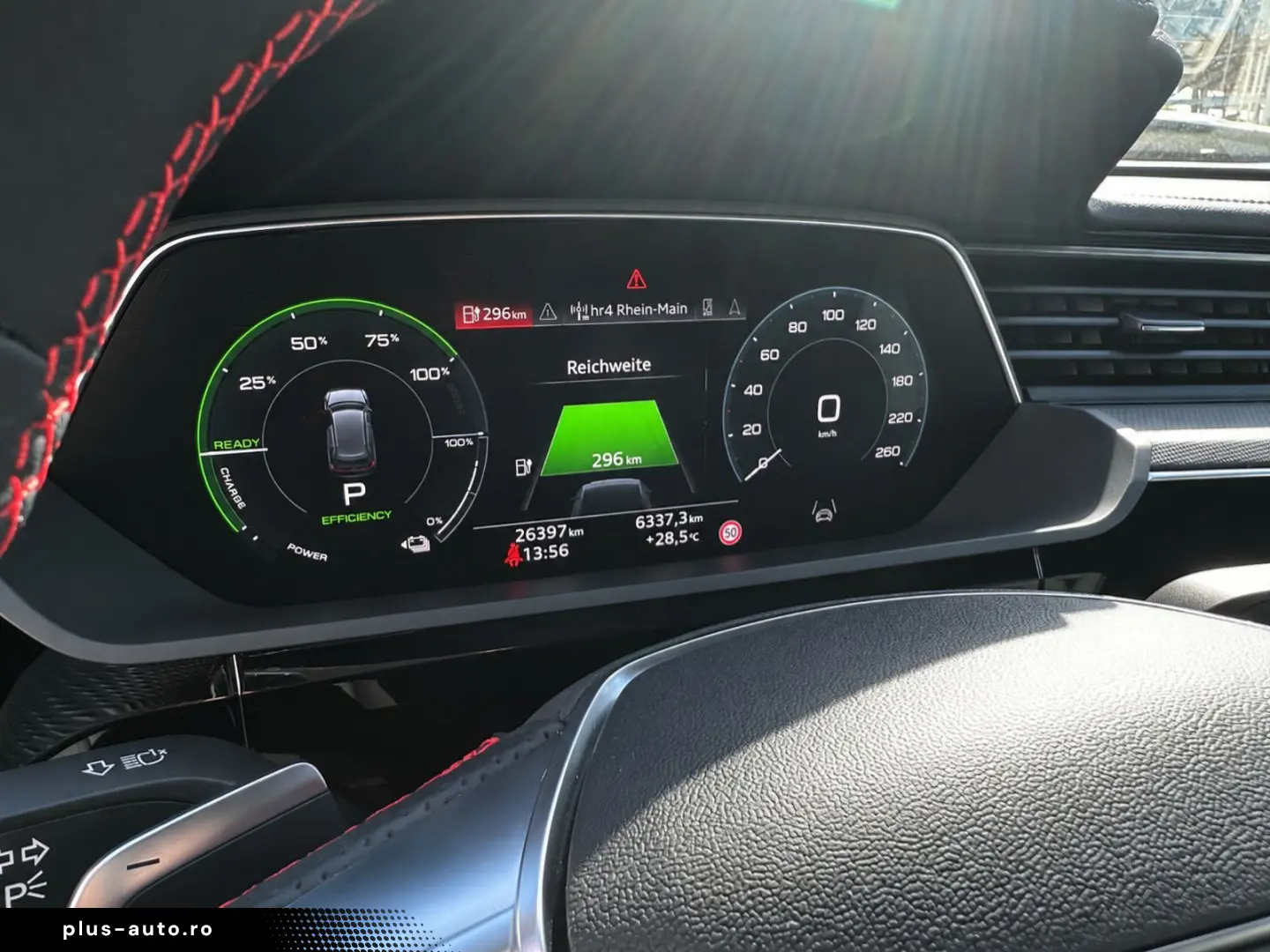 AUDI Q8 2023 — imagine 13