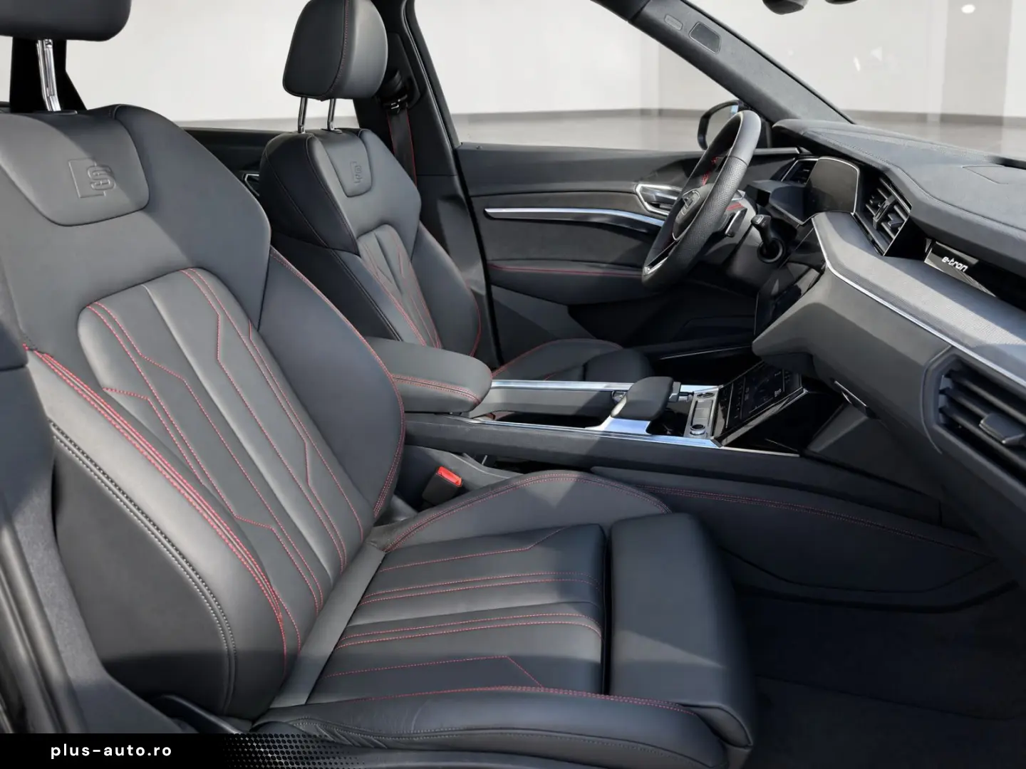 AUDI Q8 2023 — imagine 21