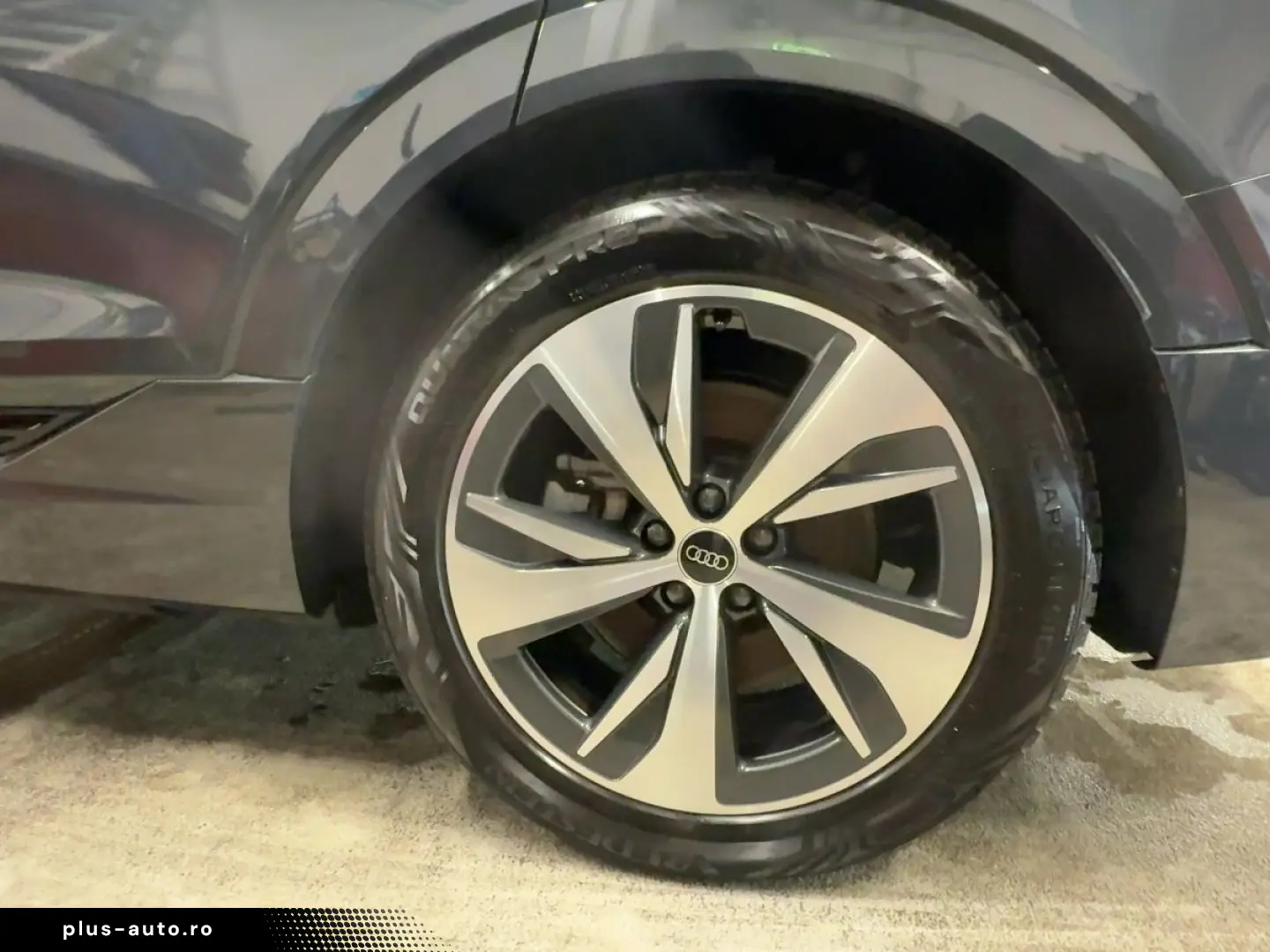 AUDI Q8 2023 — imagine 13