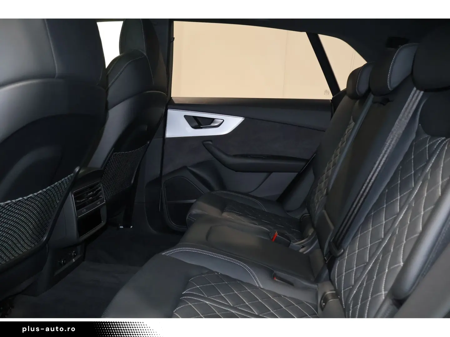 AUDI Q8 2023 — imagine 13