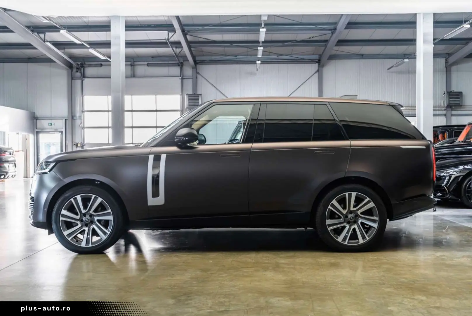LAND ROVER Range Rover P615 SV   SV Serenity   SVO Colour
