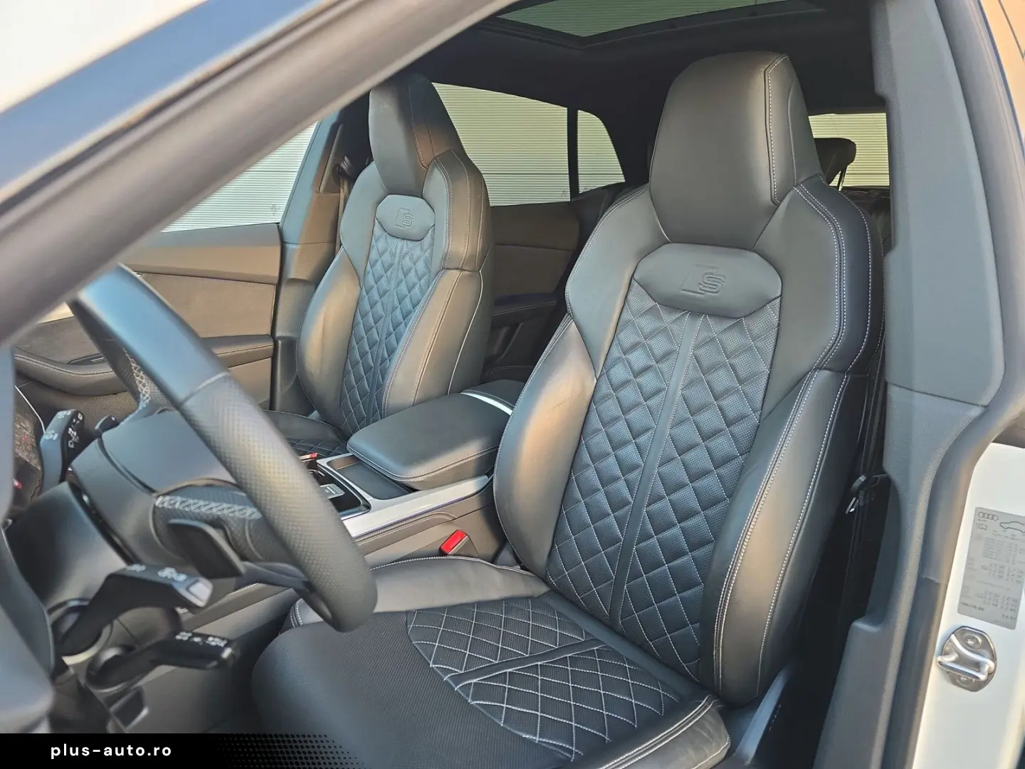 AUDI Q8 2023 — imagine 9