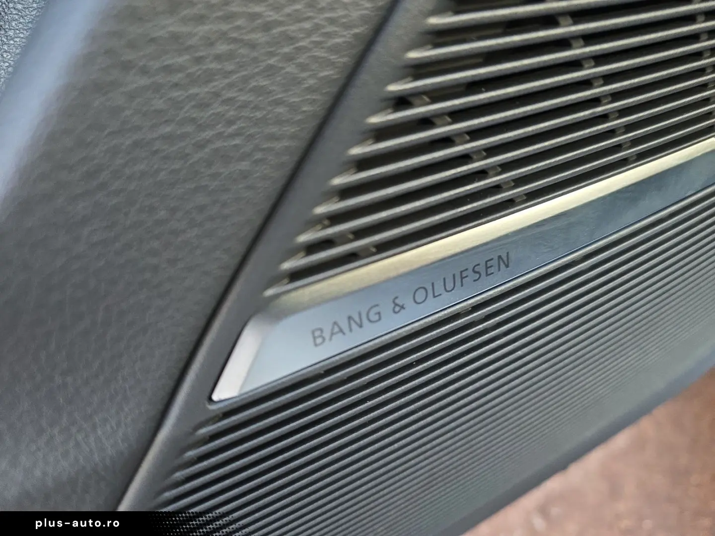 AUDI Q8 2023 — imagine 17