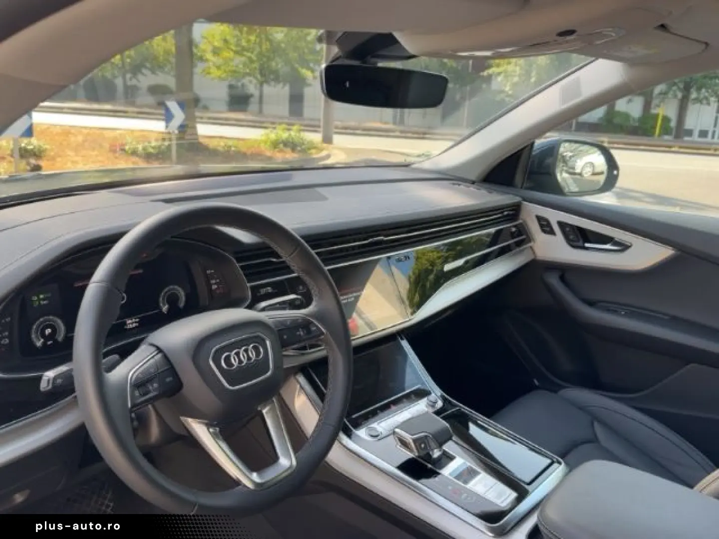 AUDI Q8 2024 — imagine 6