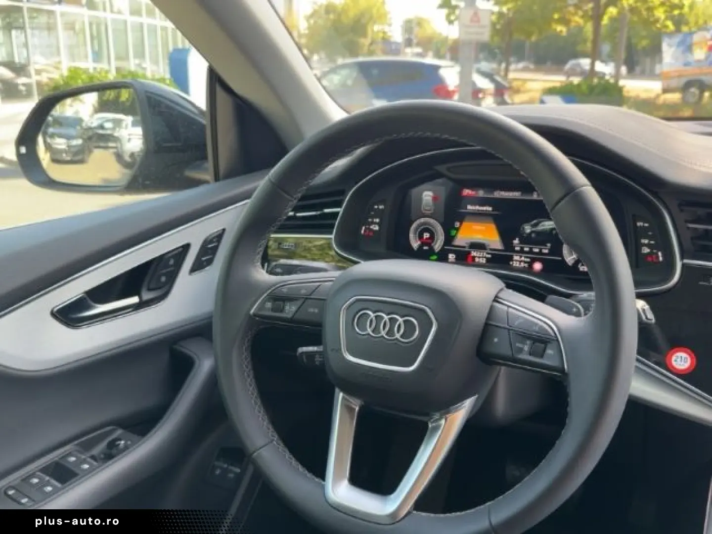 AUDI Q8 2024 — imagine 9