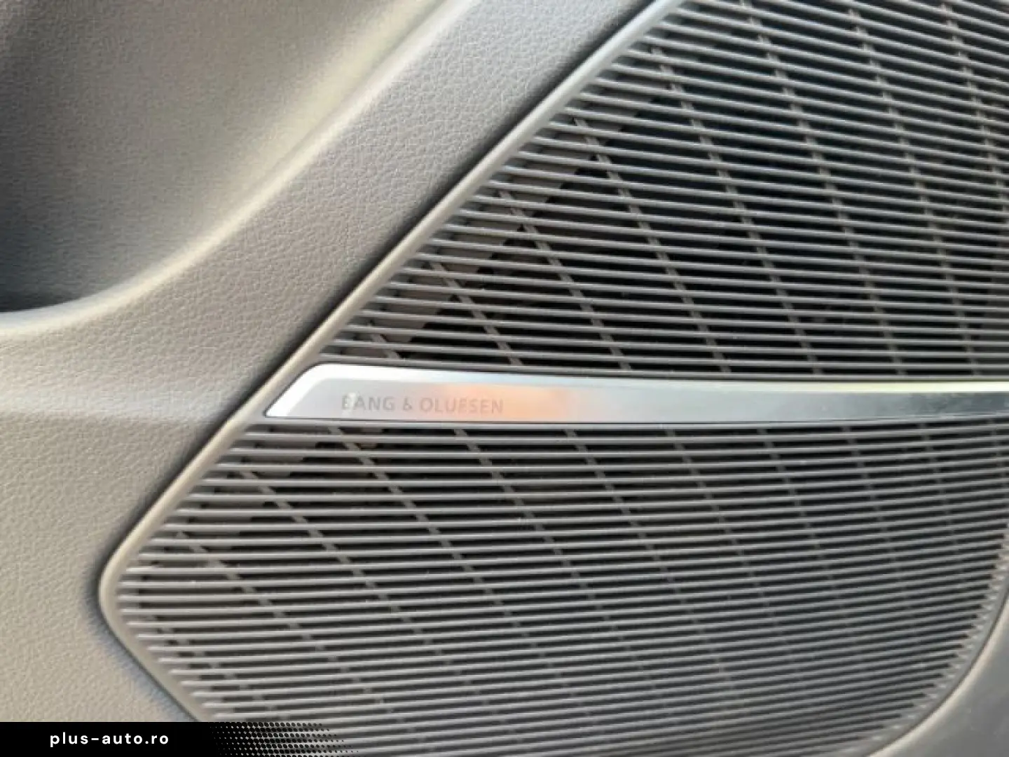 AUDI Q8 2024 — imagine 14