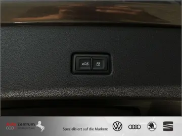 AUDI S Q8 TFSI Bang OL PANO Luftf Matrix Valcona 22&…