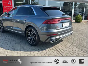 AUDI S Q8 TFSI Bang OL PANO Luftf Matrix Valcona 22&…