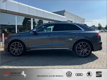 AUDI S Q8 TFSI Bang OL PANO Luftf Matrix Valcona 22&…