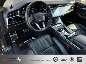 AUDI S Q8 TFSI Bang OL PANO Luftf Matrix Valcona 22&…