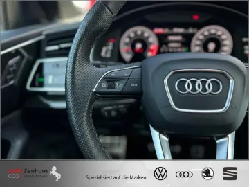 AUDI S Q8 TFSI Bang OL PANO Luftf Matrix Valcona 22&…