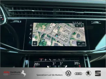 AUDI S Q8 TFSI Bang OL PANO Luftf Matrix Valcona 22&…
