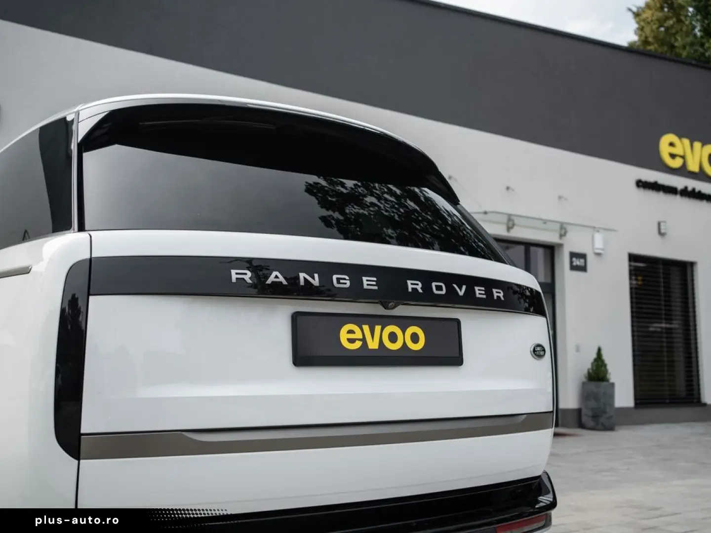 LAND ROVER Range Rover P530 Autobiography air suspension 36