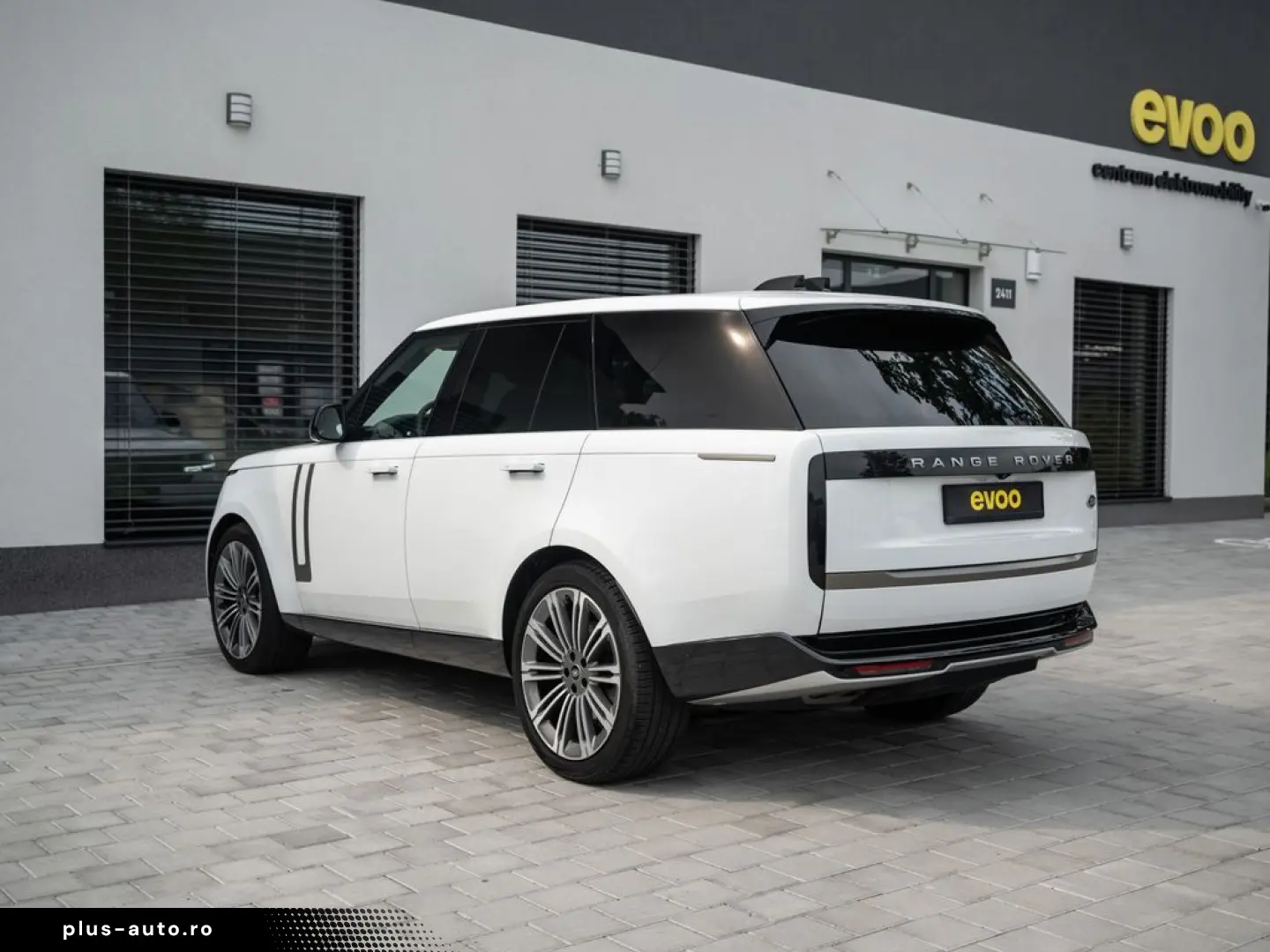 LAND ROVER Range Rover P530 Autobiography air suspension 36