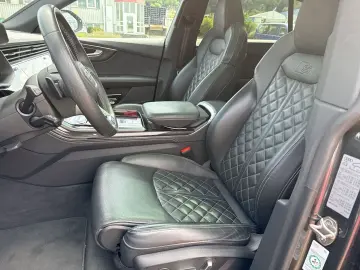 AUDI SQ8 TFSI V8 MATRIX PANO B&O STANDHZG AHK 23