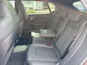 AUDI SQ8 TFSI V8 MATRIX PANO B&O STANDHZG AHK 23
