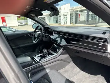 AUDI SQ8 TFSI V8 MATRIX PANO B&O STANDHZG AHK 23