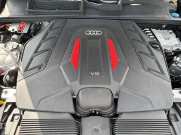 AUDI SQ8 TFSI V8 MATRIX PANO B&O STANDHZG AHK 23