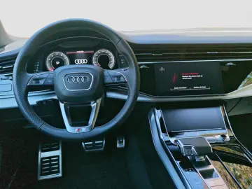 AUDI SQ8 TFSI MATRX Pano B&O HUD Assist StHzg Busines