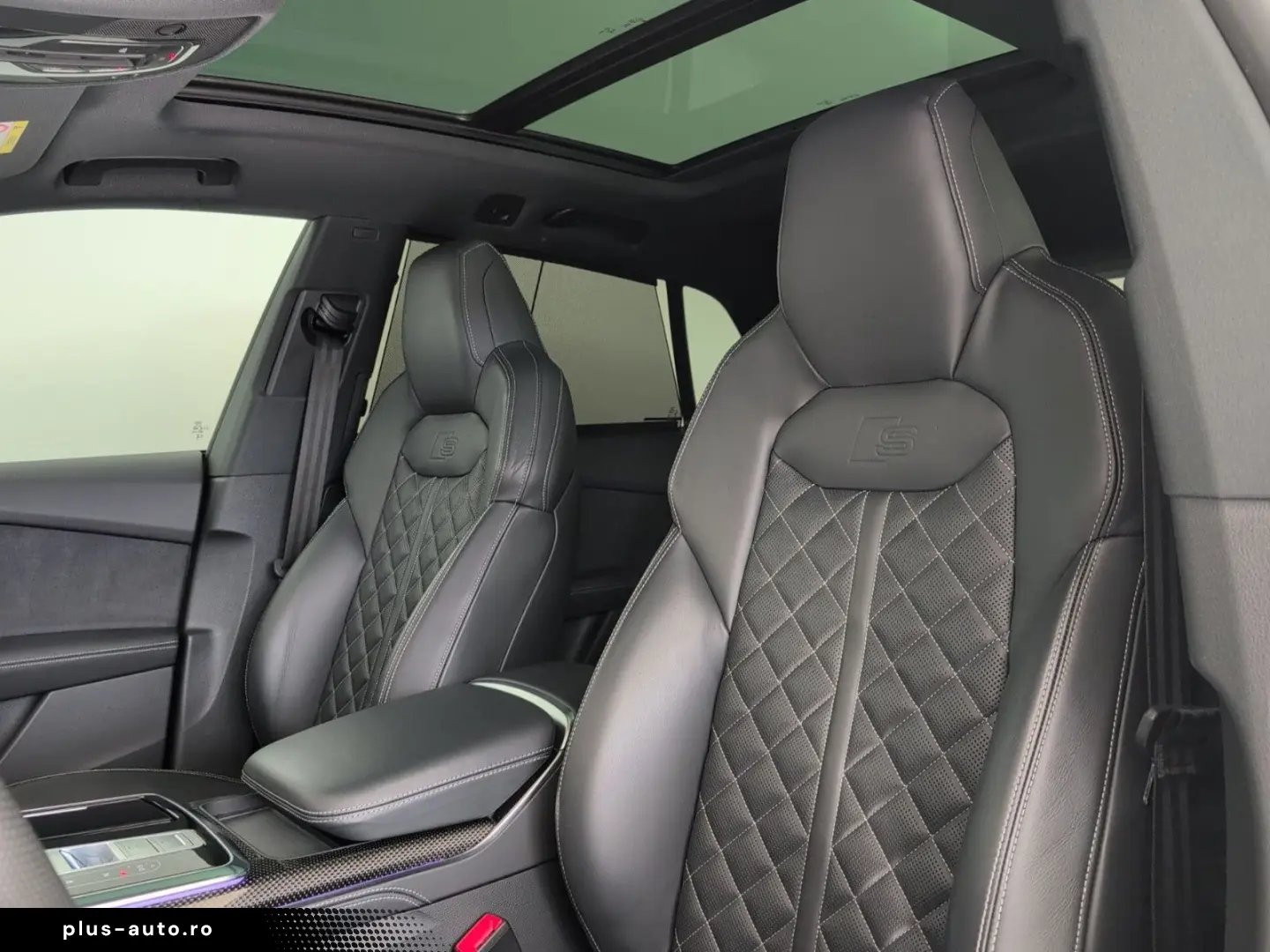AUDI SQ8 TFSI BLACK 23  NP 150K Advanced Voll