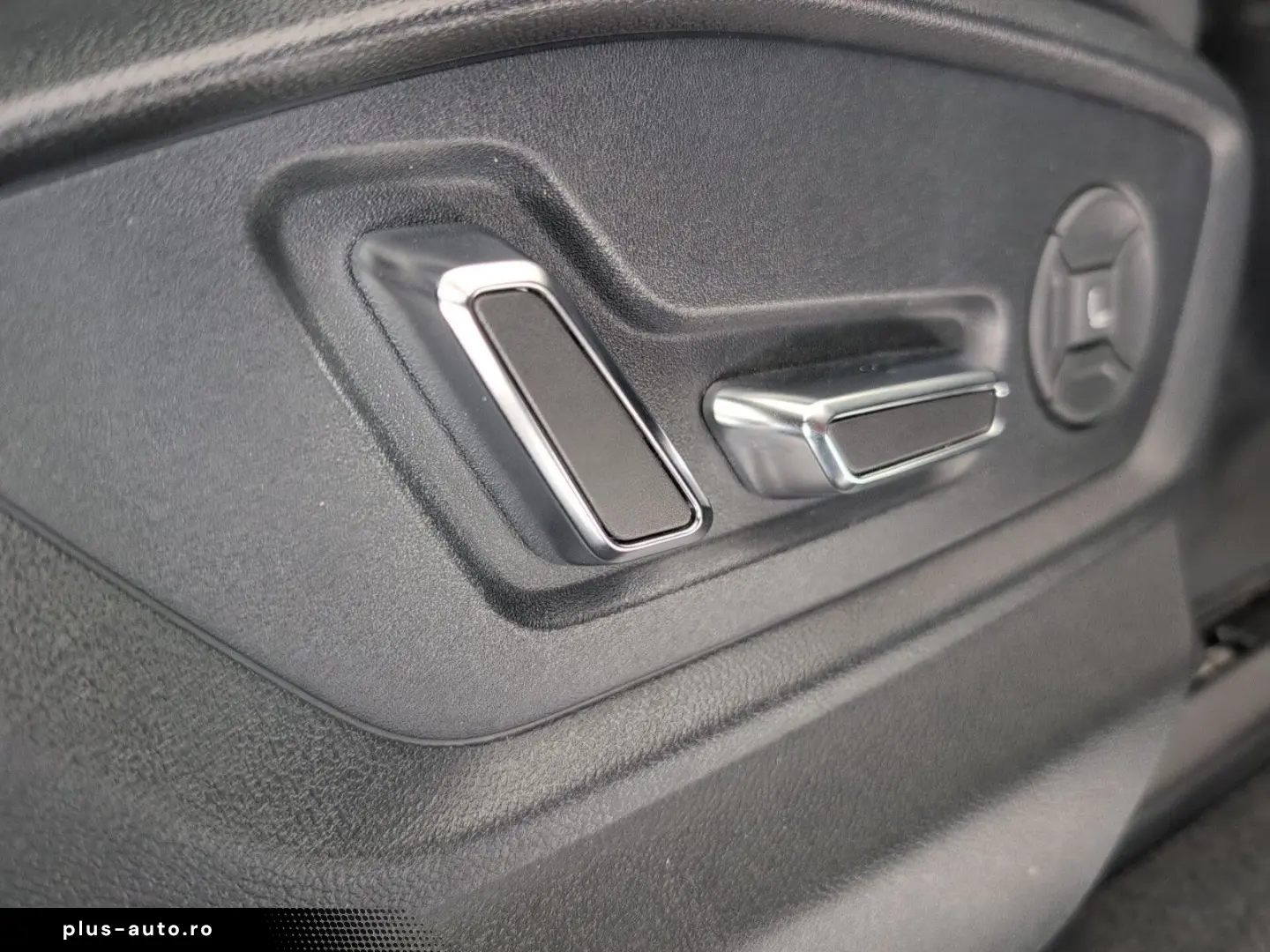 AUDI SQ8 TFSI BLACK 23  NP 150K Advanced Voll