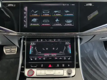 AUDI SQ8 TFSI BLACK 23  NP 150K Advanced Voll
