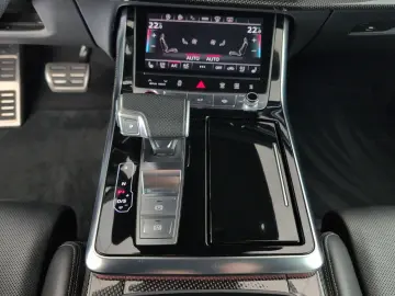 AUDI SQ8 TFSI BLACK 23  NP 150K Advanced Voll