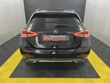MERCEDES-BENZ A 250 e Progressive 360  HUD Burmester ACC LED