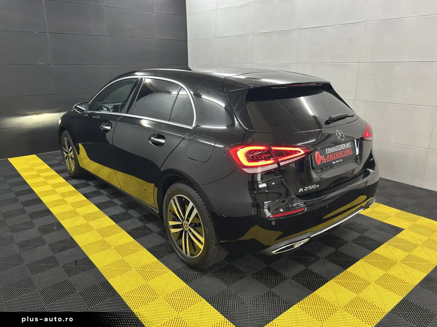 MERCEDES-BENZ A 250 e Progressive 360  HUD Burmester ACC LED