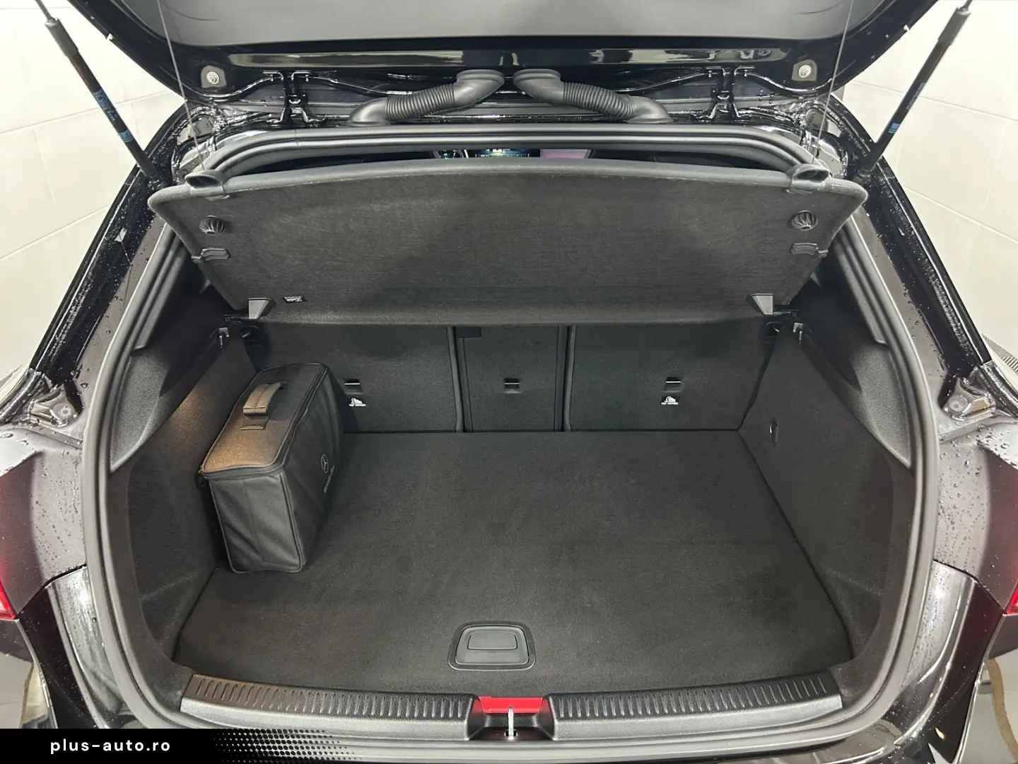 MERCEDES-BENZ A 250 e Progressive 360  HUD Burmester ACC LED